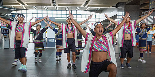 「藝」起來高鐵