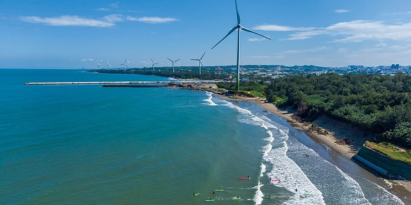 追風踏浪 苗栗海濱漫旅趣